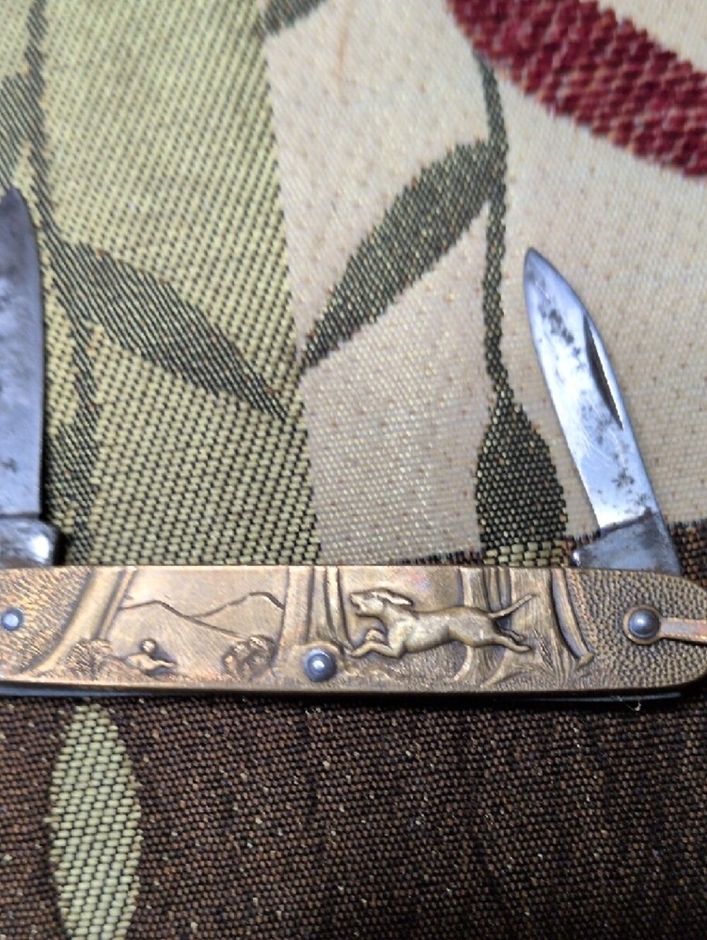 Men's Hunting-Scene Pocket Knife - Brass Tone, Dual Blade - Picture 2 of 5